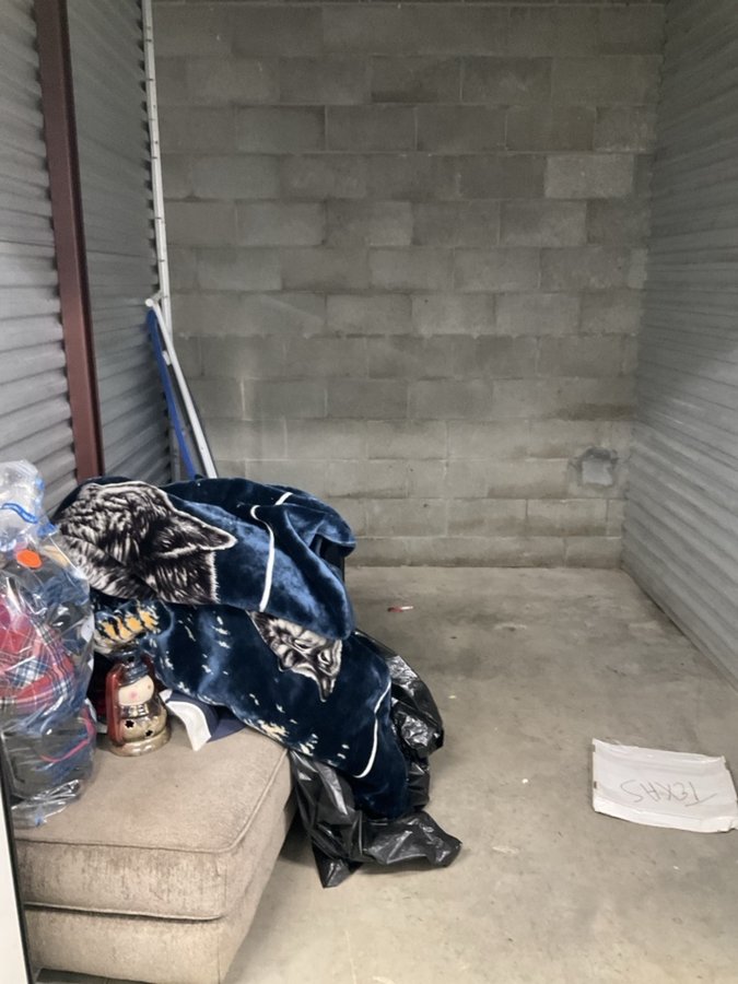 7 x 10 storage unit in Indianapolis, IN