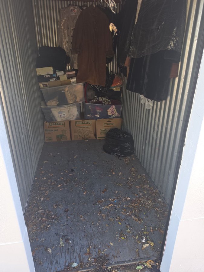 5 x 10 storage unit in West Haven, CT