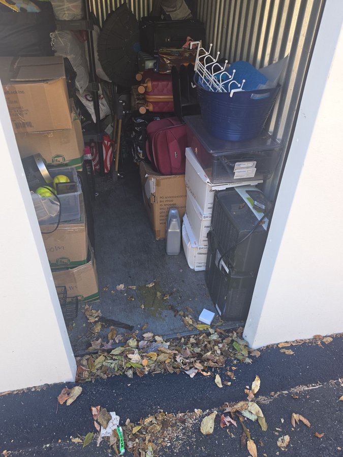 5 x 10 storage unit in West Haven, CT
