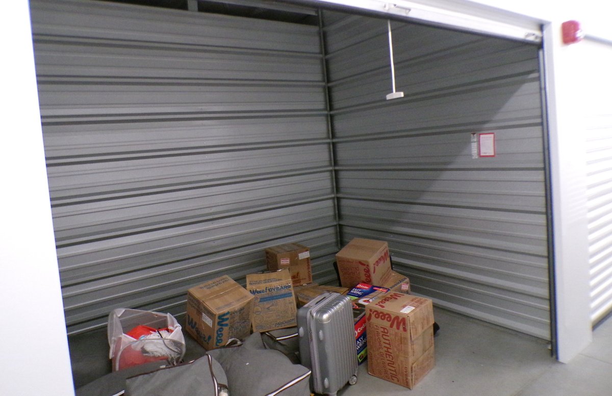 10 x 7 storage unit in Windham, CT