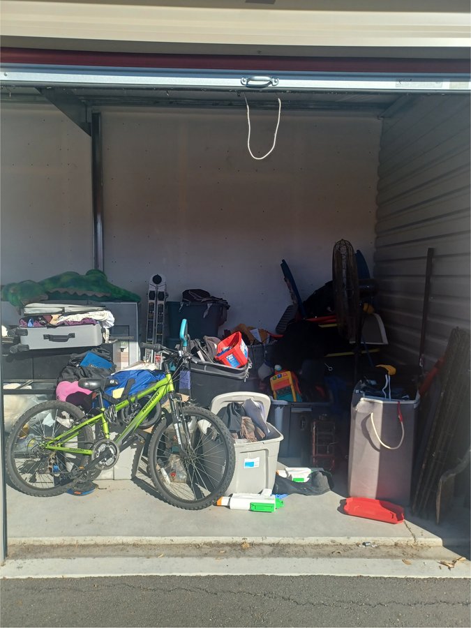 20 x 10 storage unit in Sacramento, CA