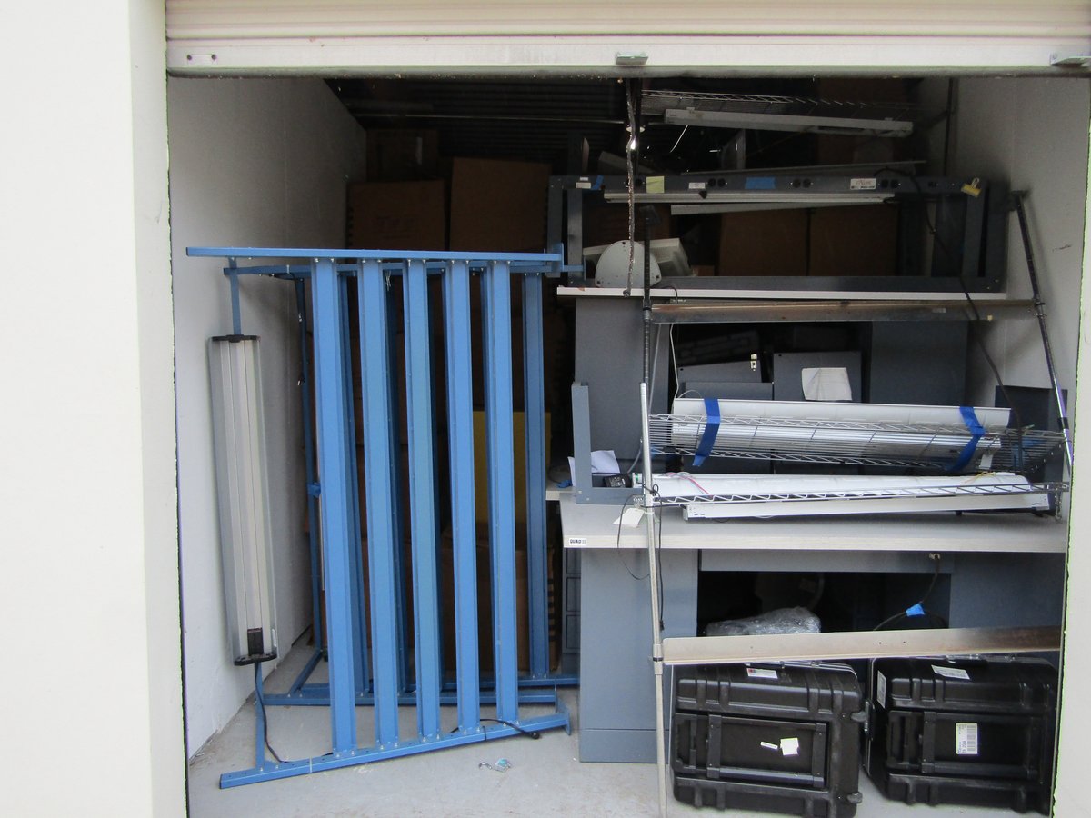 10 x 20 storage unit in Newbury Park, CA