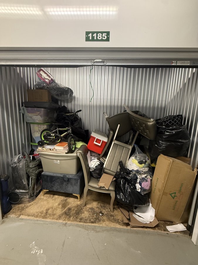 5 x 10 storage unit in Oxon Hill, MD