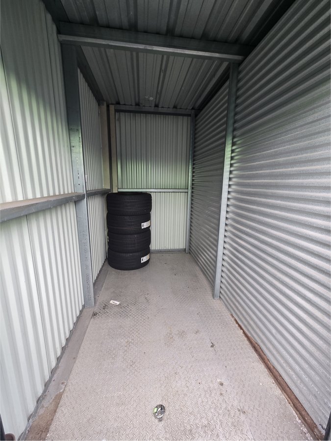 5 x 10 storage unit in Bronx, NY