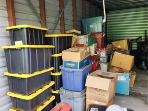 10 x 25 storage unit in Deer Park, NY