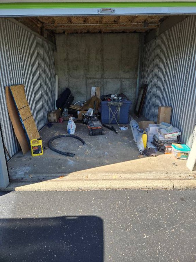 10 x 15 storage unit in Cincinnati, OH