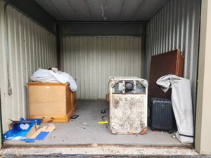 10 x 10 storage unit in Riverdale, GA