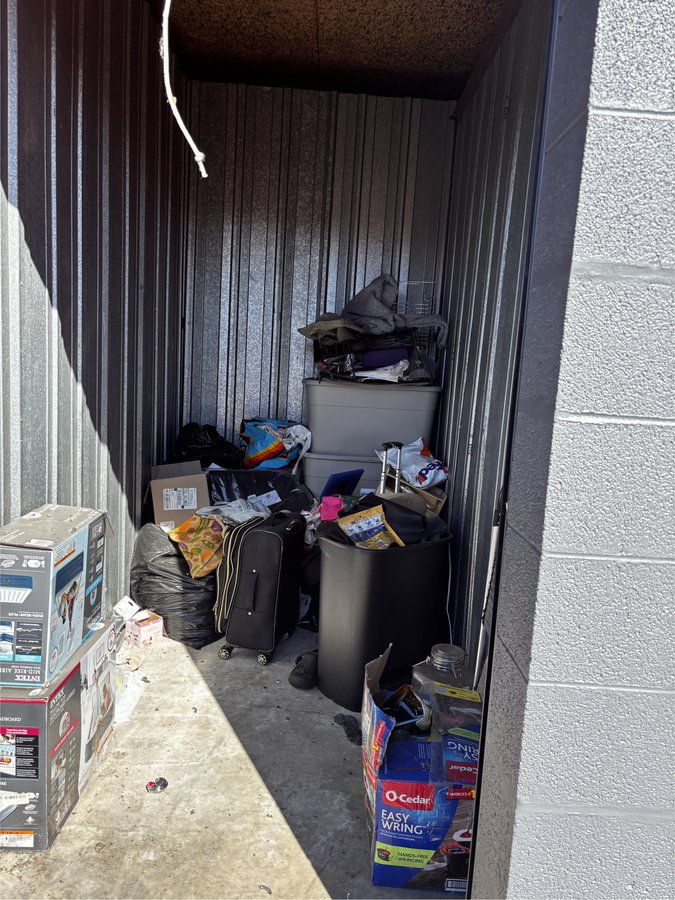 5 x 10 storage unit in Lombard, IL