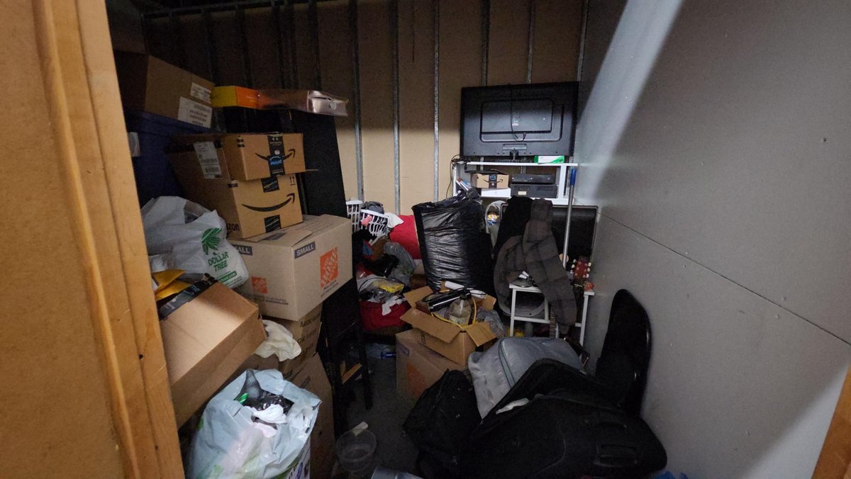 10 x 15 storage unit in Whittier, CA