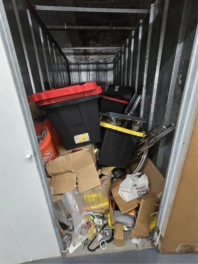 5 x 12 storage unit in Harrison, NJ