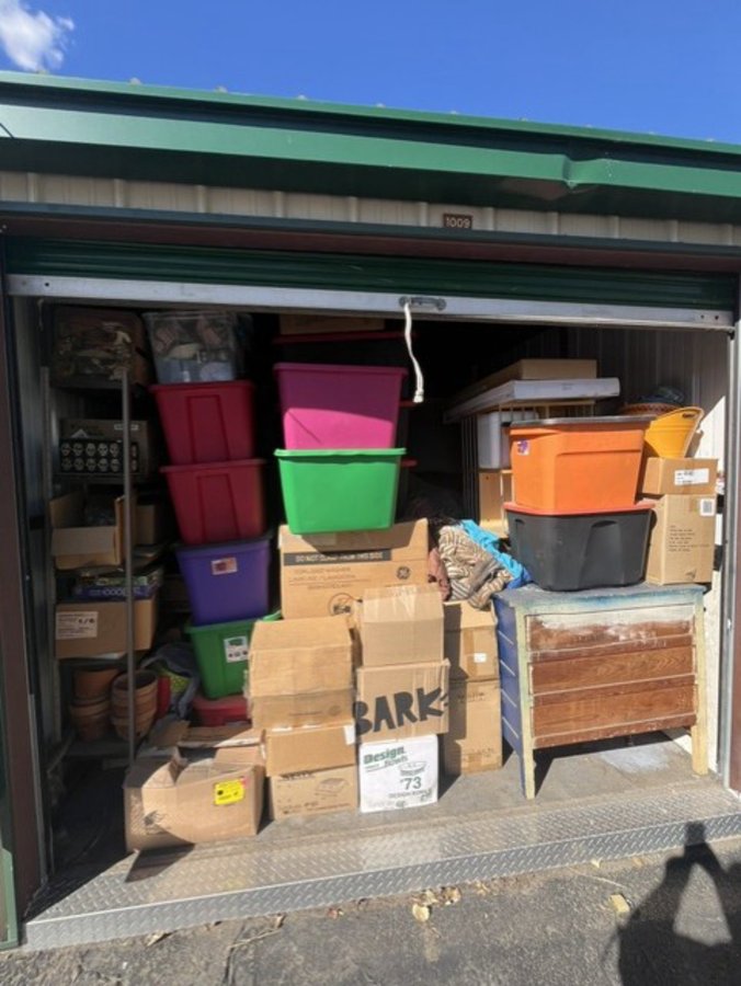 10 x 20 storage unit in Englewood, CO