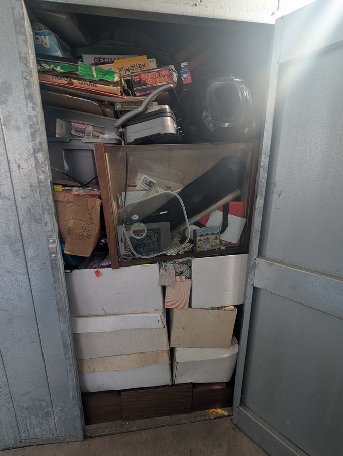 5 x 5 storage unit in Ukiah, CA