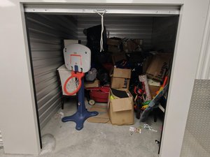 10 x 10 storage unit in Springfield, MA