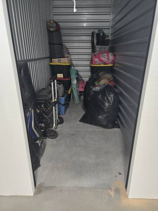 5 x 10 storage unit in Las Vegas, NV