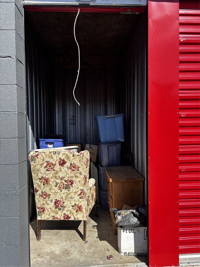 5 x 10 storage unit in Lombard, IL