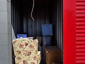 5 x 10 storage unit in Lombard, IL