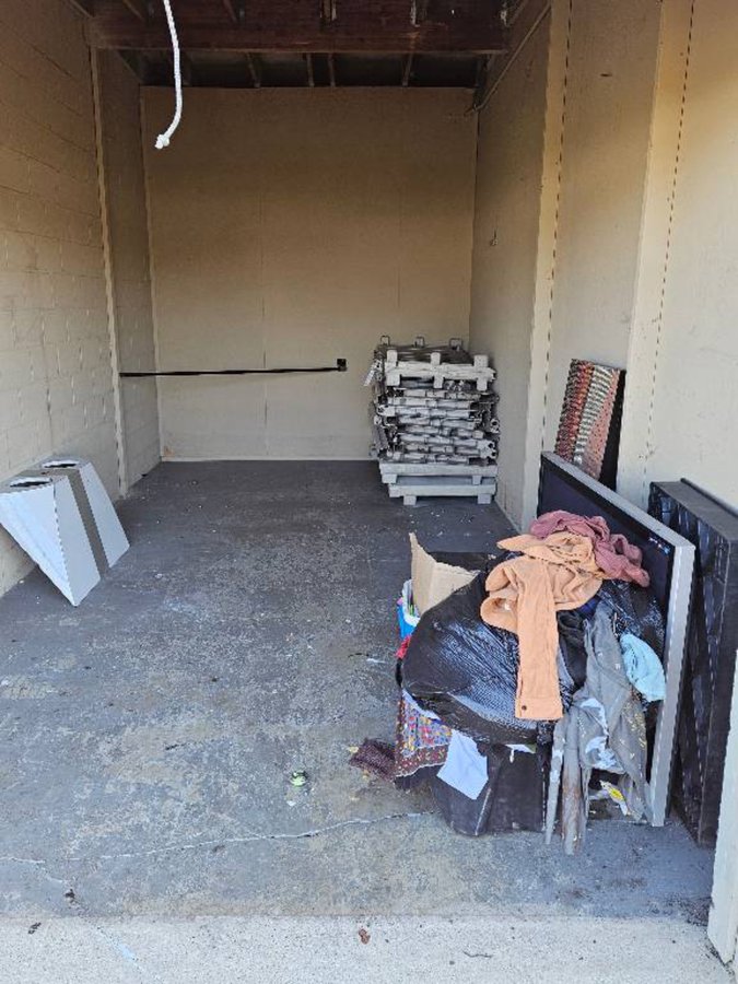 10 x 20 storage unit in Fort Wayne, IN