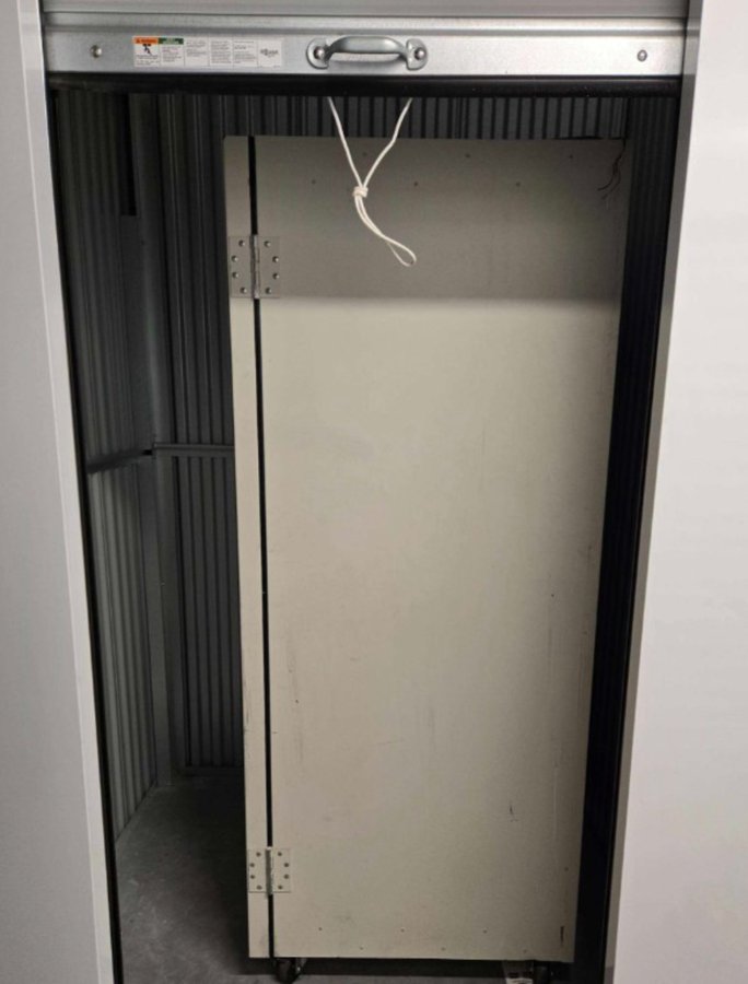 5 x 5 storage unit in Alameda, CA