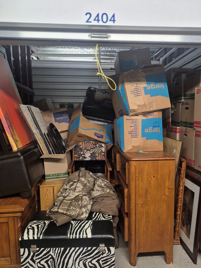10 x 10 storage unit in Charlotte, NC