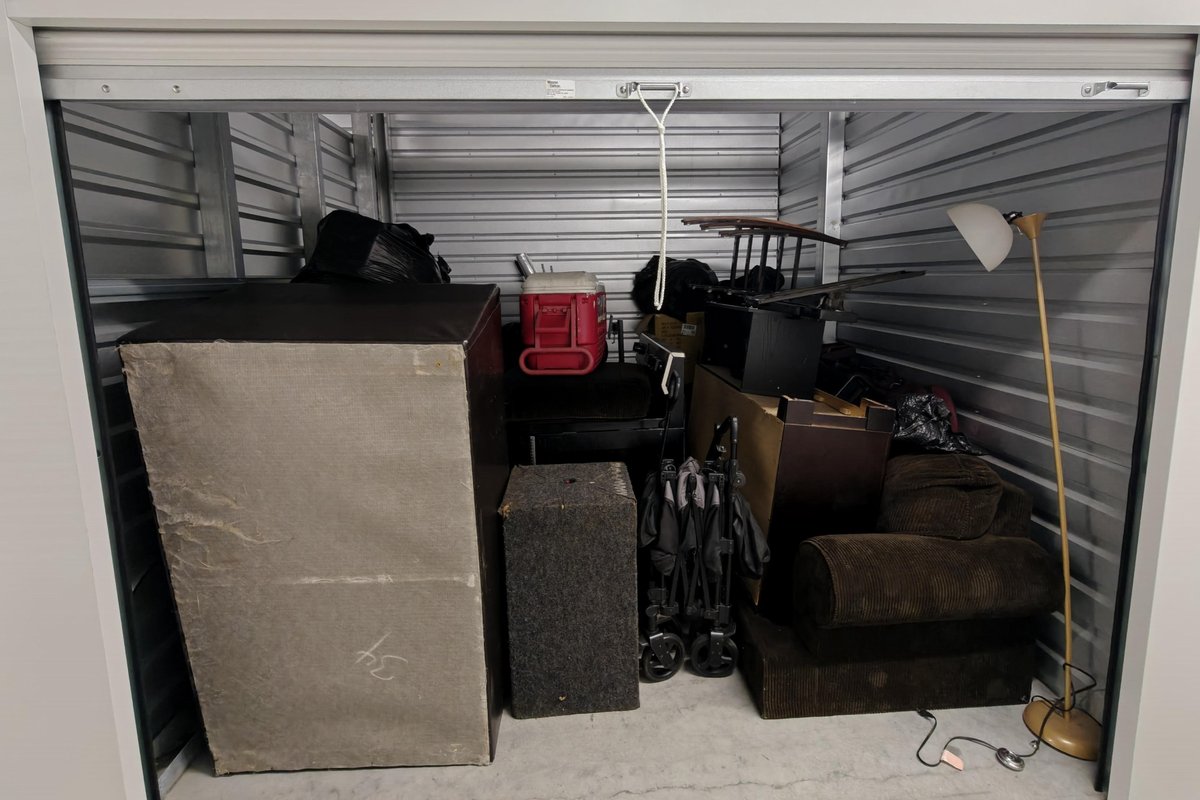 10 x 10 storage unit in Springfield, MA