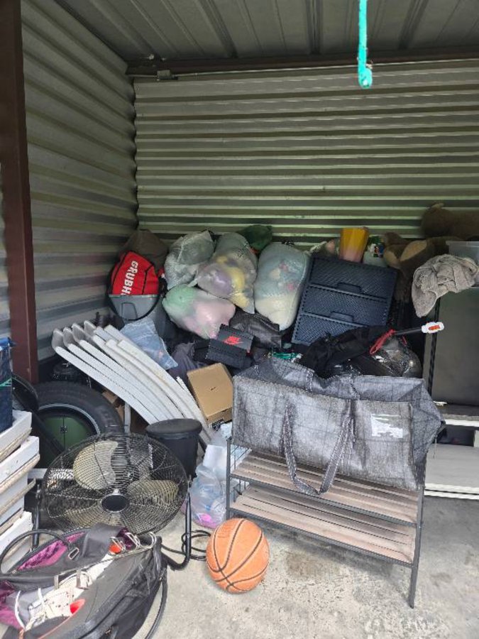 10 x 10 storage unit in Dallas, TX