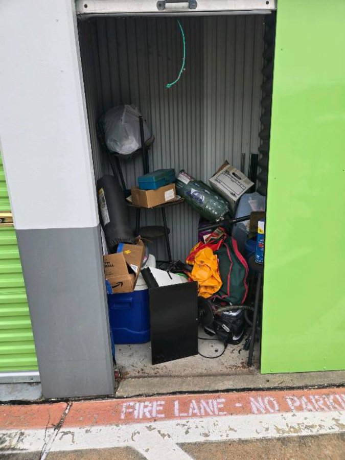 5 x 5 storage unit in Dallas, TX