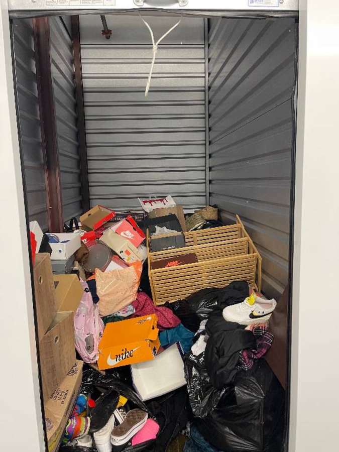 5 x 10 storage unit in Houston, TX