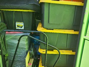 5 x 8 storage unit in Pacoima, CA