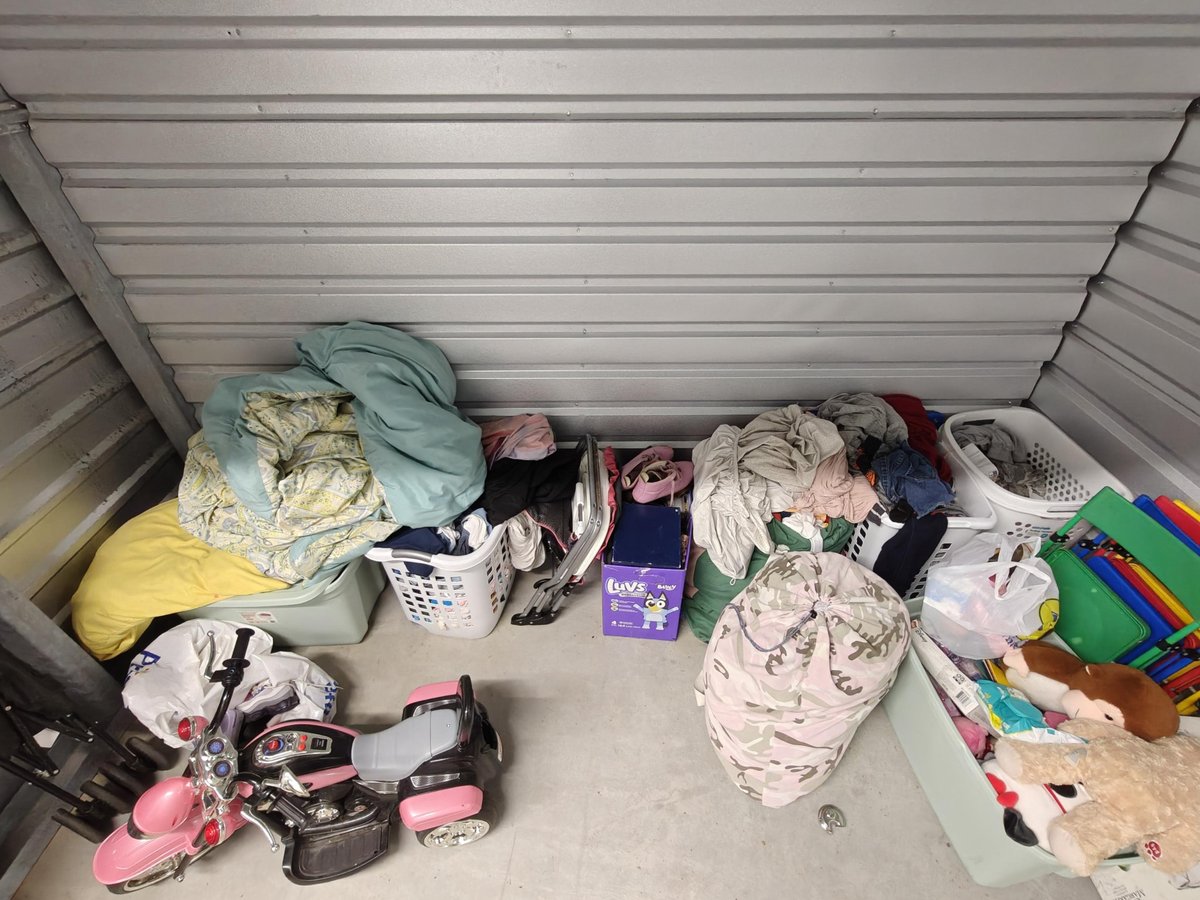 10 x 5 storage unit in Springfield, MA