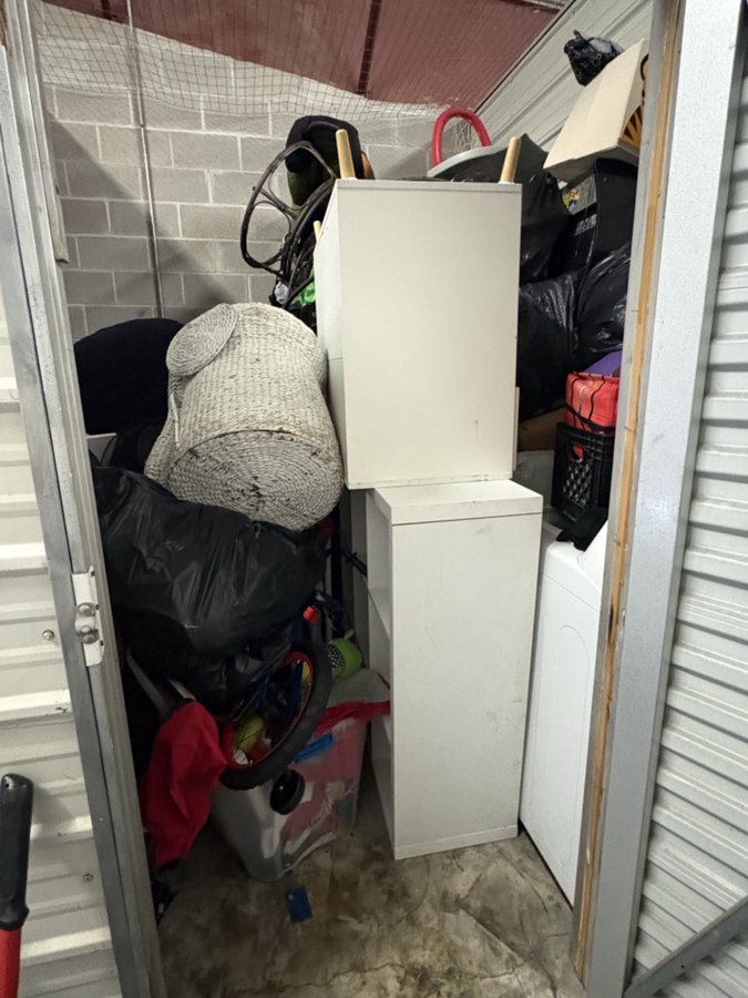 10 x 10 storage unit in Arabi, LA