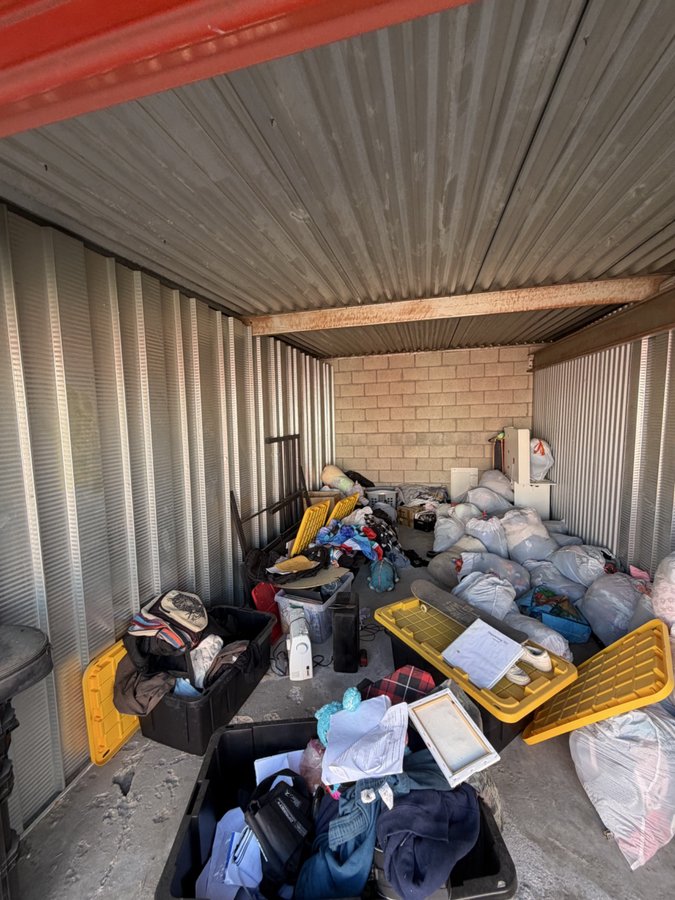 10 x 19 storage unit in Colton, CA