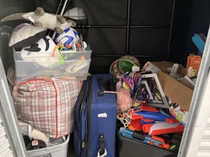 5 x 10 storage unit in Fraser, MI