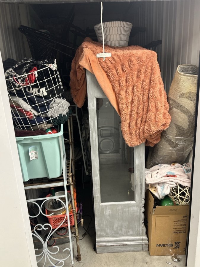 5 x 10 storage unit in Dayton, OH