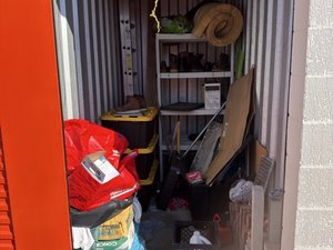 5 x 10 storage unit in Fraser, MI