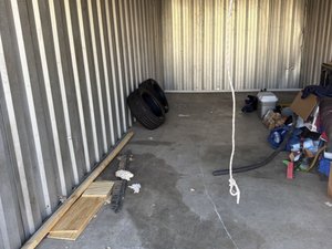 10 x 20 storage unit in Fraser, MI