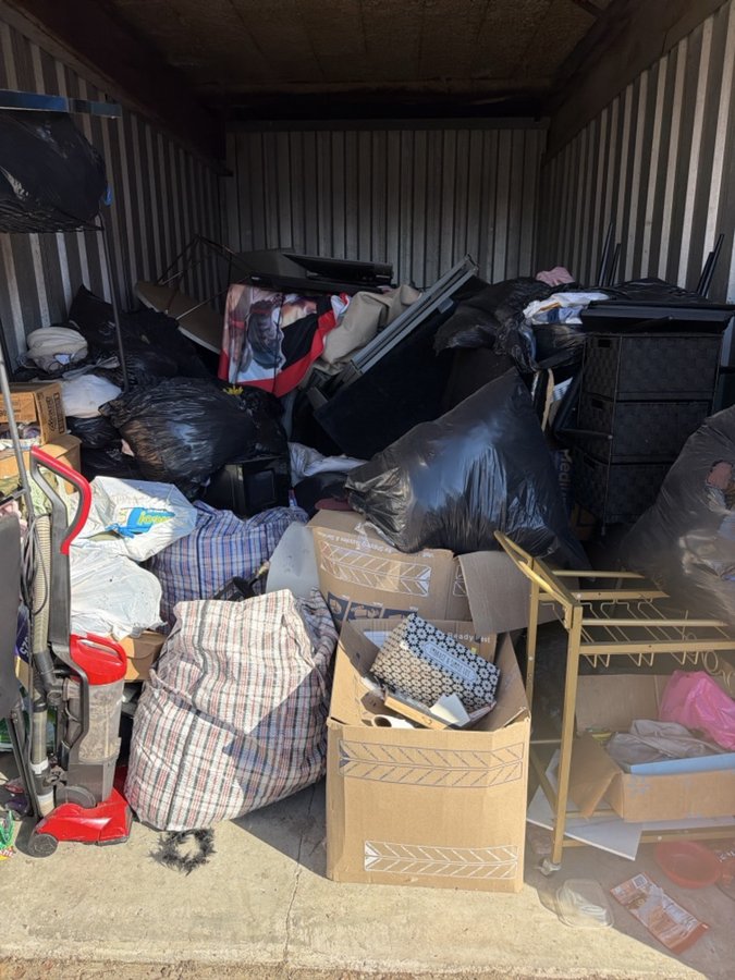 10 x 20 storage unit in Fraser, MI