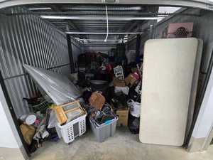 10 x 20 storage unit in Lexington, KY