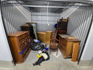 10 x 10 storage unit in Lexington, KY