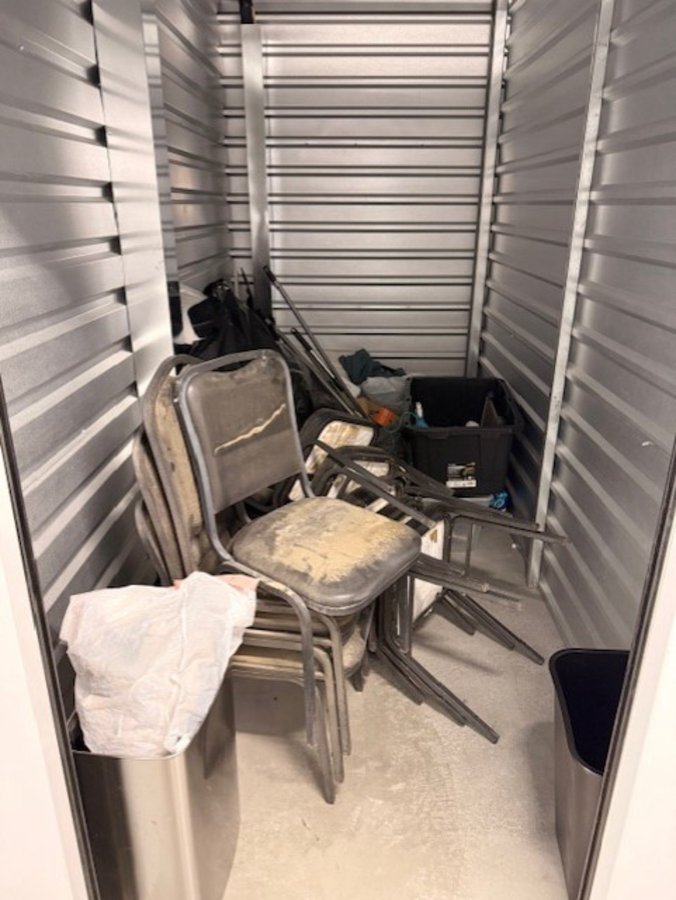 5 x 10 storage unit in Palm Springs, CA