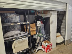 10 x 5 storage unit in Atlanta, GA