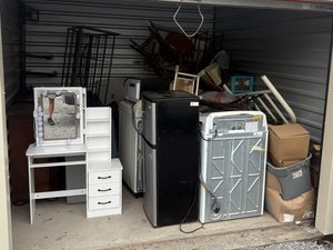 10 x 10 unit in Hayti