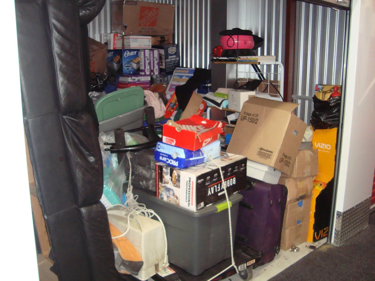 10 x 10 storage unit in Brooklyn, NY