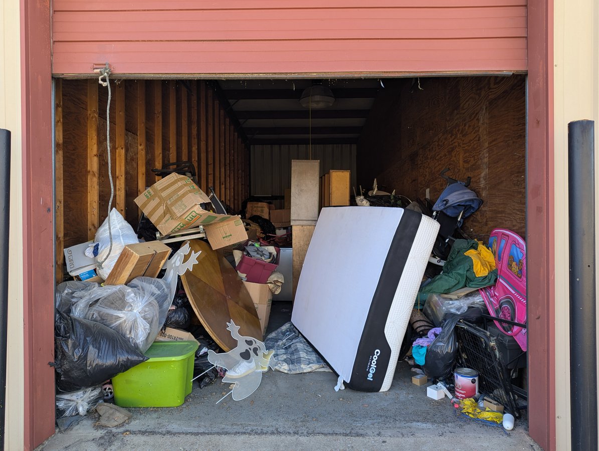 12 x 40 storage unit in Jackson, TN