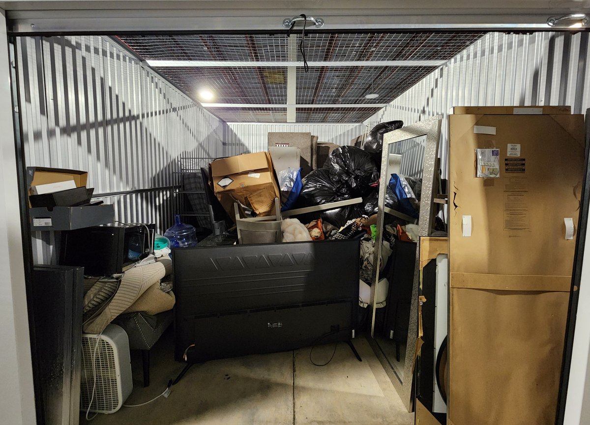10 x 15 storage unit in Red Lion, PA