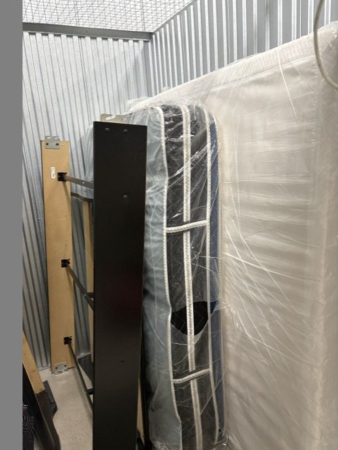 5 x 9 storage unit in Saginaw, MI