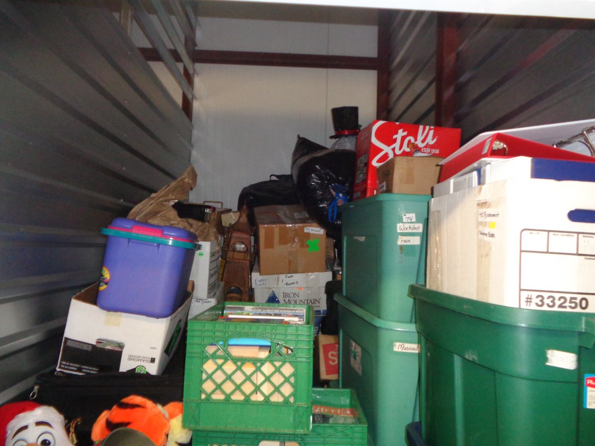 5 x 10 storage unit in Exton, PA