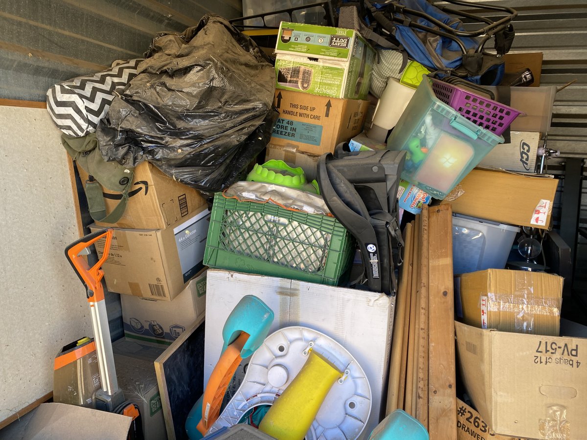 10 x 10 storage unit in Albuquerque, NM