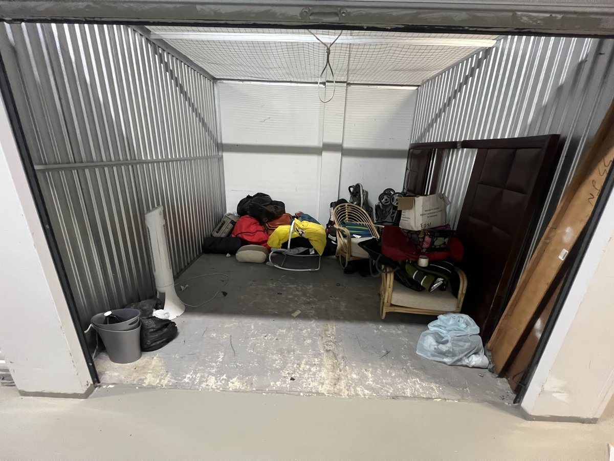 10 x 10 storage unit in Launderhill, FL