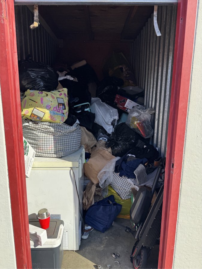 5 x 10 storage unit in Sacramento, CA