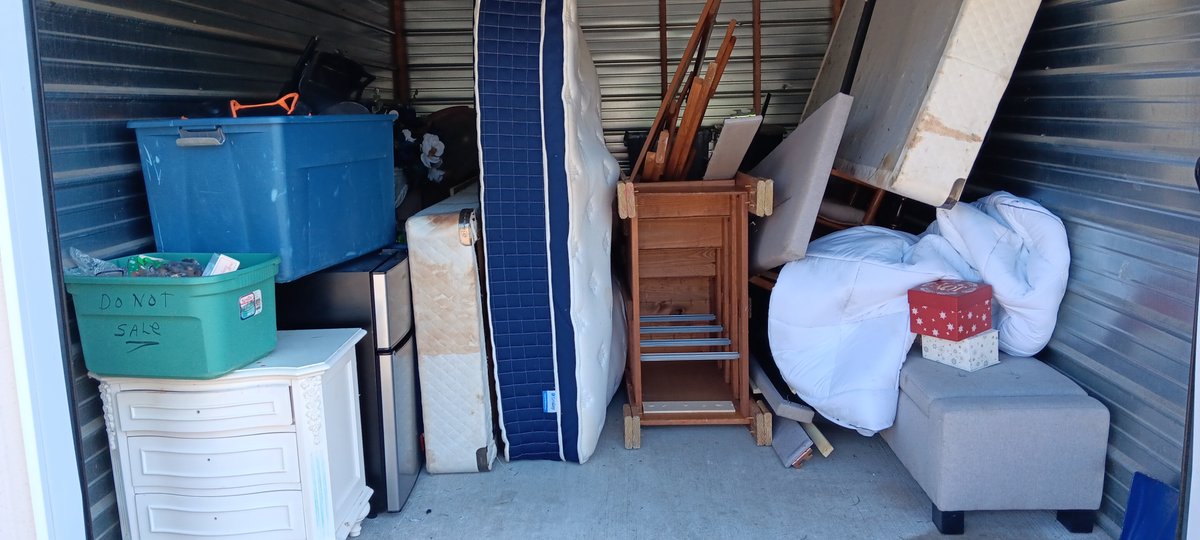 10 x 15 storage unit in Lawrenceburg, KY